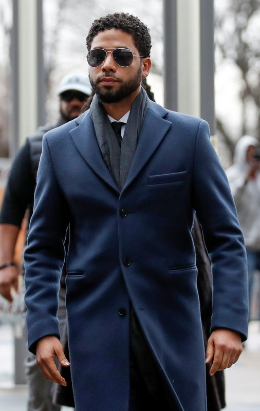 © Reuters. El actor Jussie Smollett llega a un tribunal de Chicago