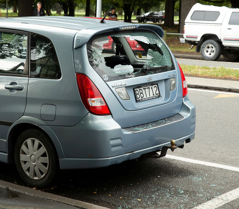 © Reuters. Shattered car window following a shooting at the Al Noor mosque in Christchurch