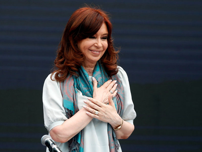 © Reuters. A ex-presidente da Argentina, Cristina Kirchner, durante evento em Buenos Aires