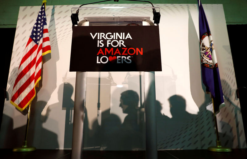 © Reuters. News conference about Amazon's new headquarters in Crystal City in Arlington, Virginia