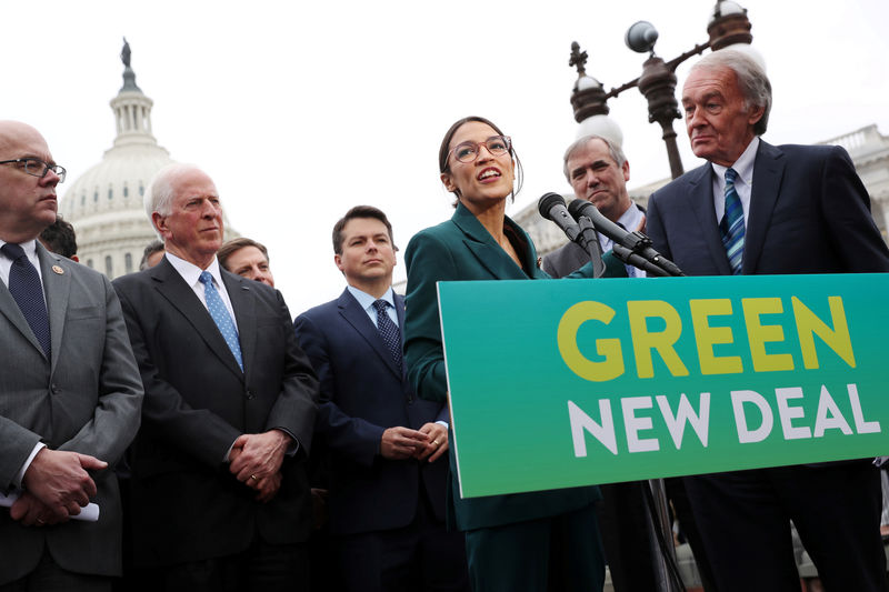 © Reuters. FILE PHOTO: U.S. Representative Ocasio-Cortez and Senator Markey hold a news conference for their proposed "Green New Deal" at the U.S. Capitol in Washington