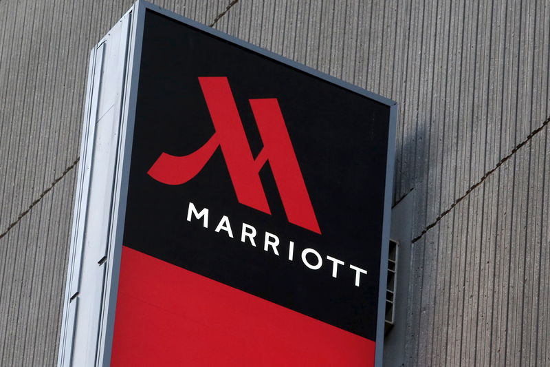 © Reuters. Signage for the New York Marriott Marquis is seen in Manhattan, New York