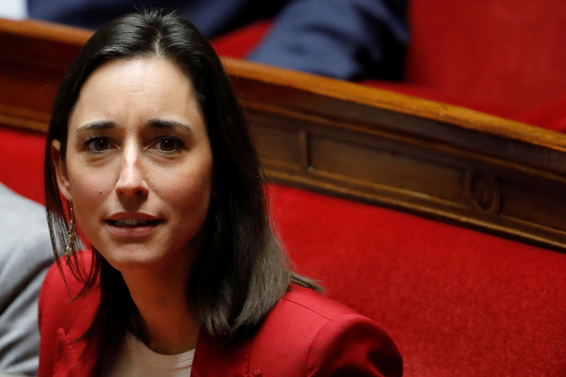 © Reuters. POIRSON "ÉNERVÉE" PAR UN VOTE DE L'ASSEMBLÉE SUR LES PESTICIDES