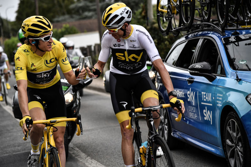 © Reuters. El Tour de Francia 2020 se inaugurará dos etapas de montaña