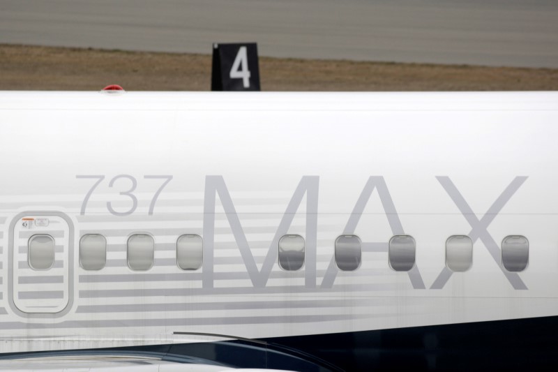 © Reuters. Un Boeing 737 MAX 8 estacionado en una instalación de la firma aeronáutica estadounidense en Renton, Washington, EEUU.