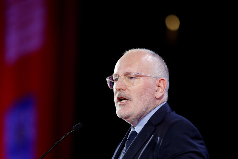 © Reuters. FILE PHOTO: Frans Timmermans, the newly elected Party of European Socialists President, speaks during the Party of European Socialists annual meeting in Lisbon