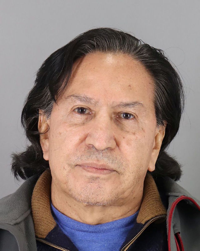 © Reuters. Alejandro Toledo, ex-presidente do Peru, em foto de registro na polícia de San Mateo, Redwood, Califórnia (EUA)