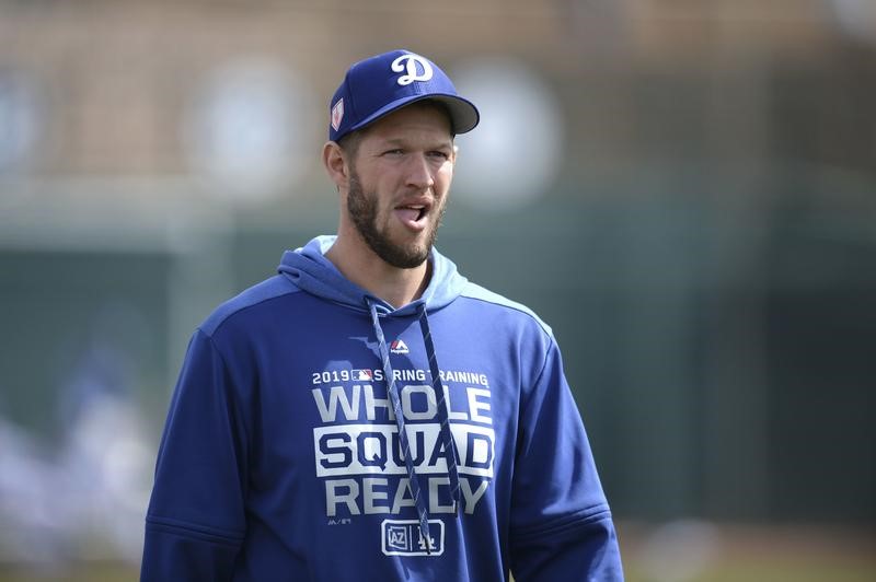 © Reuters. FILE PHOTO: MLB: Spring Training-Chicago Cubs at Los Angeles Dodgers