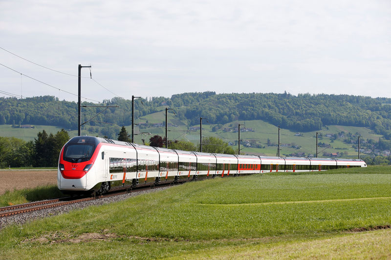 © Reuters. A new Stadler Rail Giruno high-speed train is seen in Bussnang