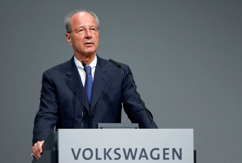 © Reuters. FILE PHOTO: Poetsch, chairman of the Volkswagen's supervisory board, speaks during the Volkswagen Group's annual general meeting in Berlin