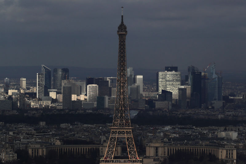 © Reuters. Torre Eiffel, em Paris