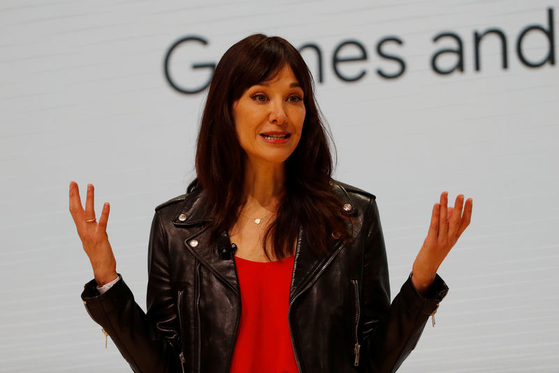 © Reuters. Head of Google's Stadia Games and Entertainment Jade Raymond speaks during a keynote address announcing Google's new cloud gaming service Stadia in San Francisco