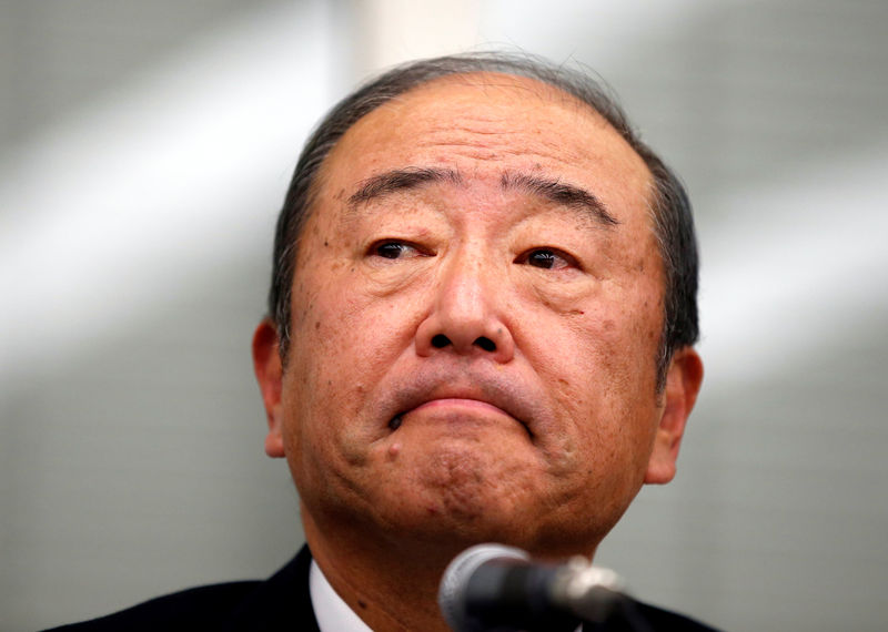 © Reuters. Idemitsu Kosan Co. Chief Executive Officer Takashi Tsukioka attends a news conference in Tokyo, Japan