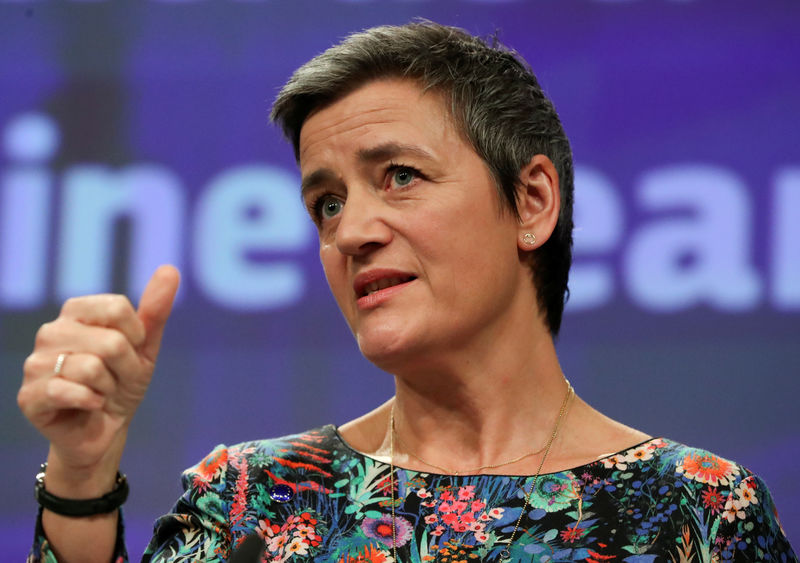© Reuters. European Competition Commissioner Margrethe Vestager talks to the media at the European Commission headquarters in Brussels