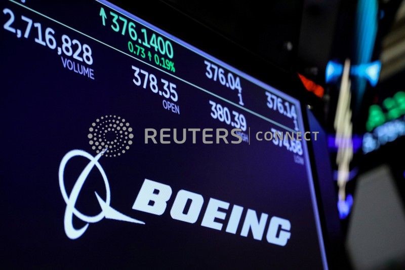 © Reuters. Logo da Boeing em painel de ações em Nova York, EUA