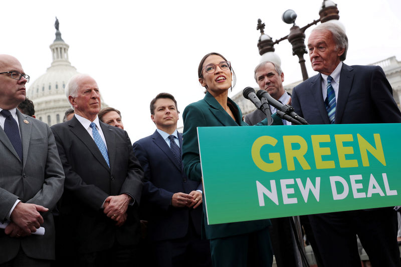 © Reuters. FILE PHOTO: U.S. Representative Ocasio-Cortez and Senator Markey hold a news conference for their proposed "Green New Deal" at the U.S. Capitol in Washington
