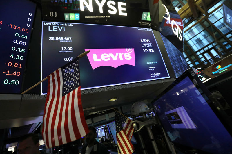 © Reuters. The Levi Strauss & Co. logo is seen on display ahead of IPO on floor of New York Stock Exchange (NYSE) in New York