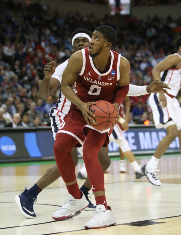 © Reuters. NCAA Basketball: NCAA Tournament-First Round-Mississippi vs Oklahoma