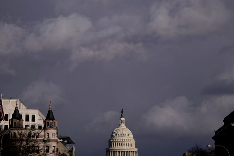 © Reuters. The U.S. Capitol is seen after Special Counsel Mueller handed in report on his Trump-Russia investigation in Washington