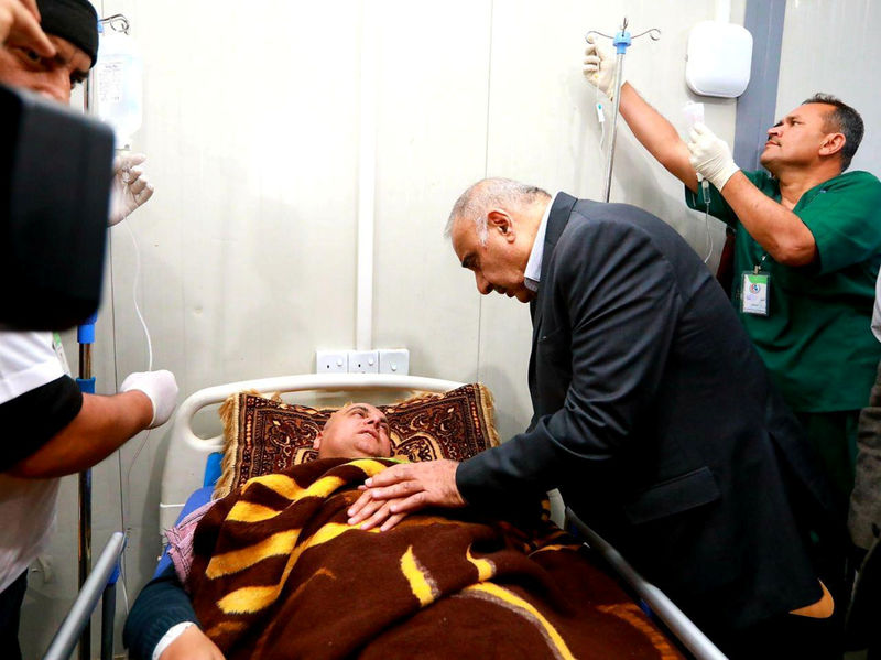 © Reuters. رئيس وزراء العراق يطلب من البرلمان إقالة محافظ نينوى بعد غرق عبارة
