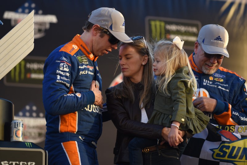 © Reuters. NASCAR: Folds of Honor QuikTrip 500