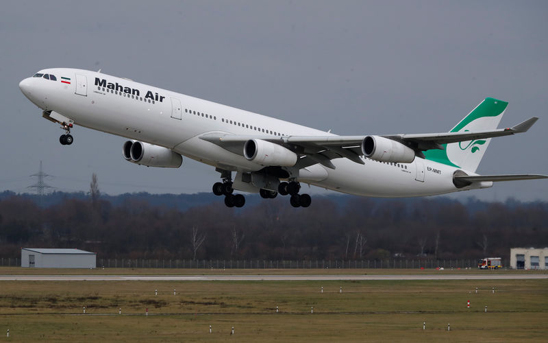 © Reuters. LA FRANCE SUSPEND LA COMPAGNIE IRANIENNE MAHAN AIR