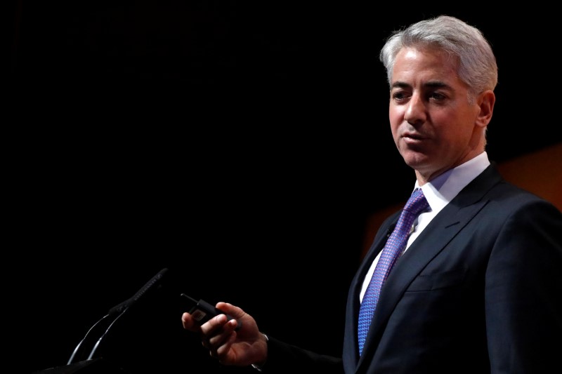 © Reuters. FILE PHOTO: William 'Bill' Ackman, CEO and Portfolio Manager of Pershing Square Capital Management, speaks during the Sohn Investment Conference in New York City
