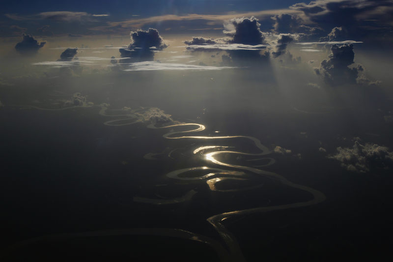 © Reuters. Imagem aérea de um rio na região de Loreto, na Amazônia peruana
