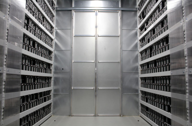 © Reuters. FILE PHOTO: The interior of Chinese bitcoin mining company Bitmain's mining farm is pictured near Keflavik
