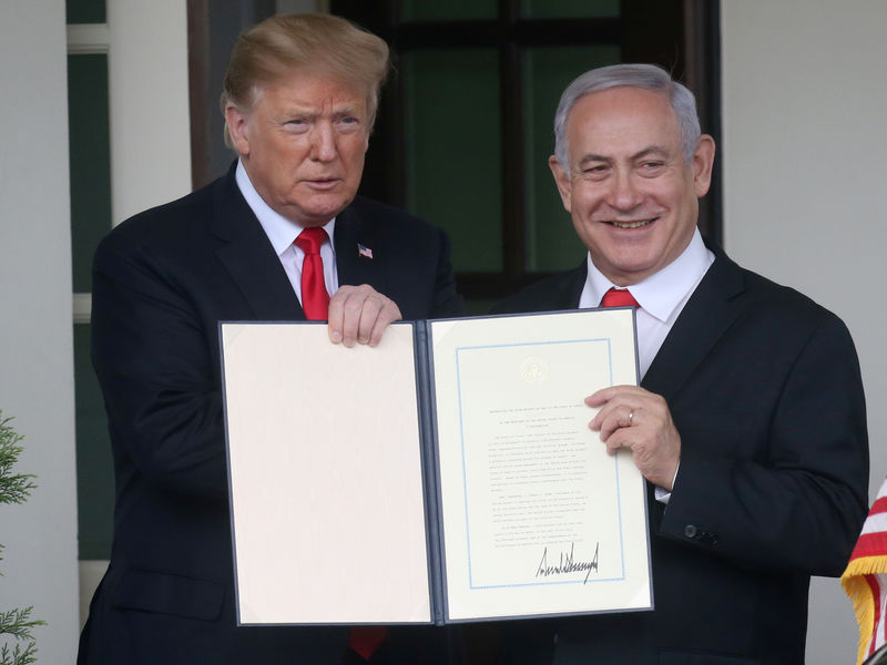 © Reuters. دول عربية خليجية وأوروبية وإيران ترفض اعتراف واشنطن بسيادة إسرائيل على الجولان