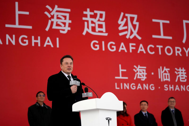 © Reuters. FILE PHOTO: FILE PHOTO: Tesla Shanghai Gigafactory groundbreaking ceremony in Shanghai