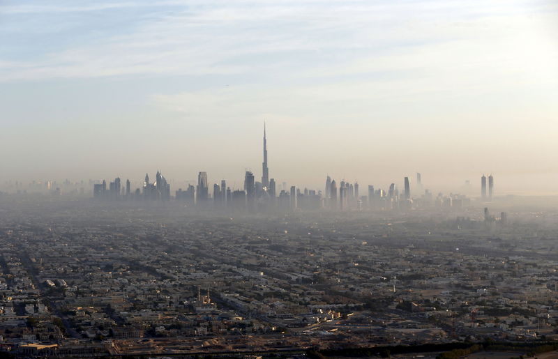 © Reuters. الحكومة: نمو اقتصاد دبي 1.94% في 2018