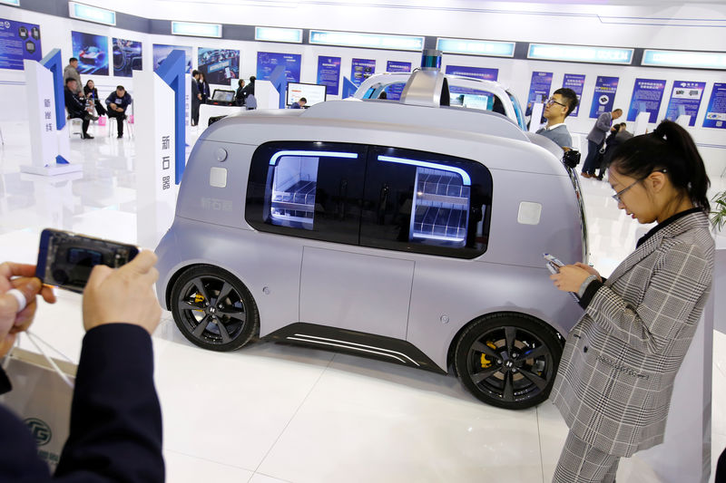 © Reuters. Neolix self-driving vehicle seen at the IEEV New Energy Vehicles Exhibition in Beijing