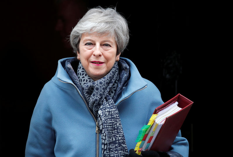 © Reuters. Premiê britânica, Theresa May, em Londres