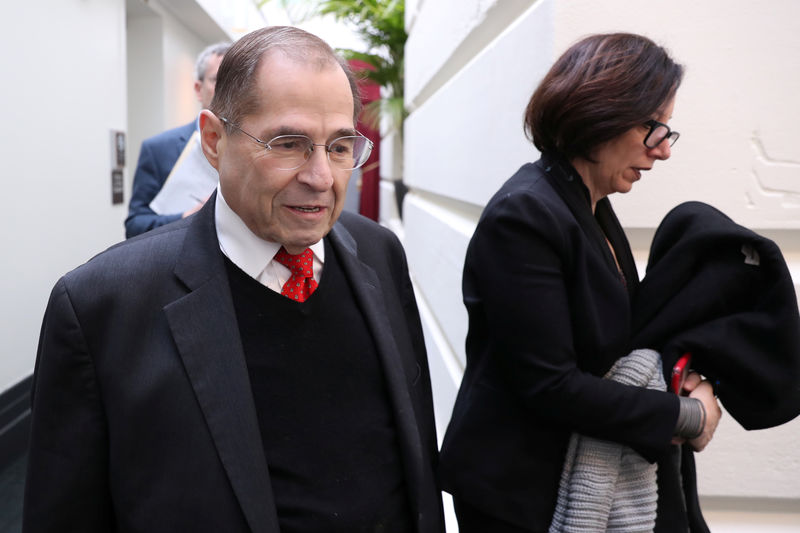 © Reuters. U.S. Representative Nadler arrives for a House Democratic party caucus meeting at the U.S. Capitol in Washington