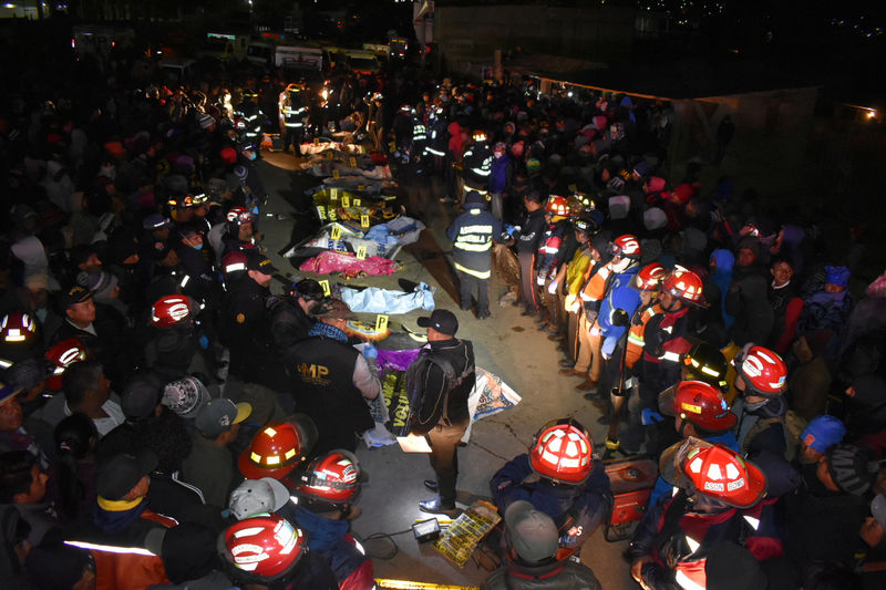 © Reuters. مقتل ما لا يقل عن 18 في حادث سير في جواتيمالا