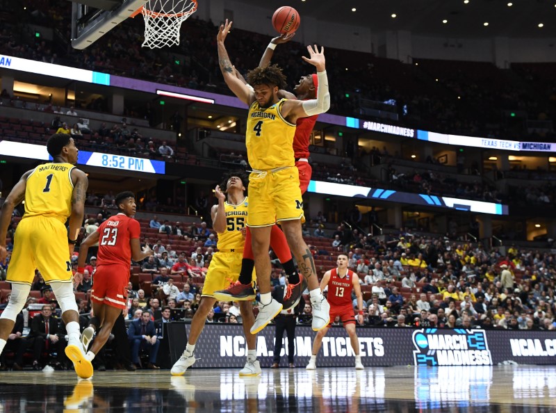 © Reuters. NCAA Basketball: NCAA Tournament-West Regional-Michigan vs Texas Tech