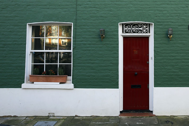 © Reuters. A house door is seen in London