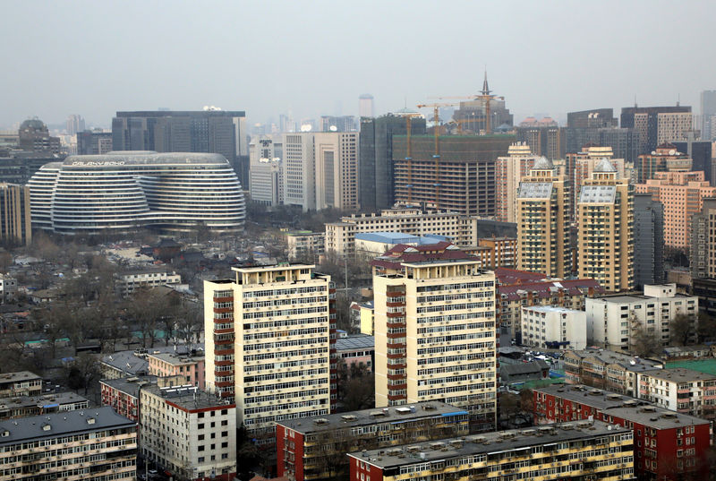 © Reuters. Buildings are seen in downtown Beijing