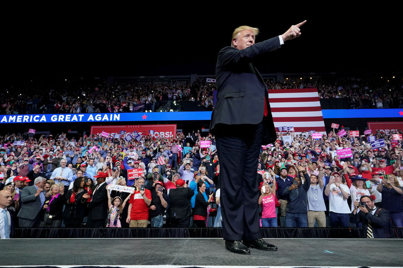 © Reuters. Presidente dos EUA, Donald Trump, durante comício em Grand Rapids, Michigan