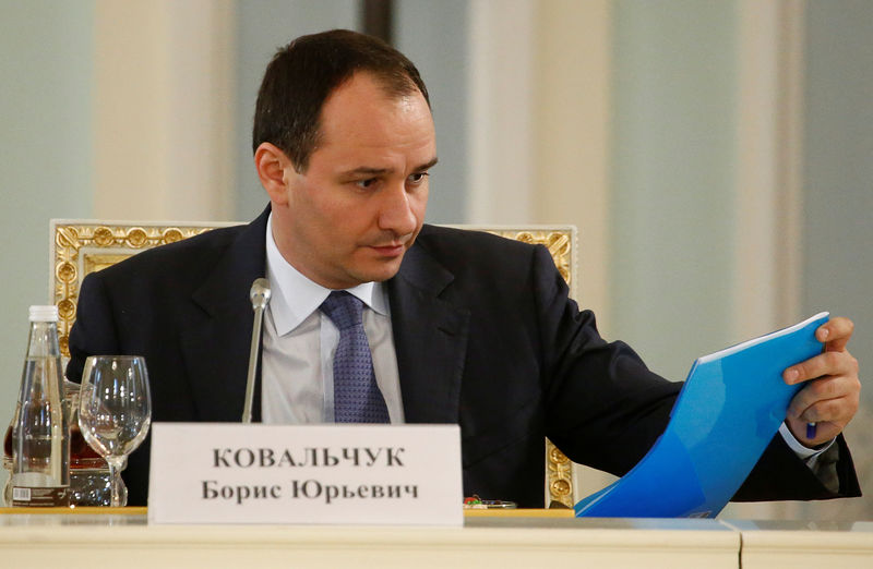 © Reuters. Inter RAO CEO Kovalchuk looks on before meeting of Russian President Putin and Turkish President Erdogan with Russian and Turkish entrepreneurs in St. Petersburg