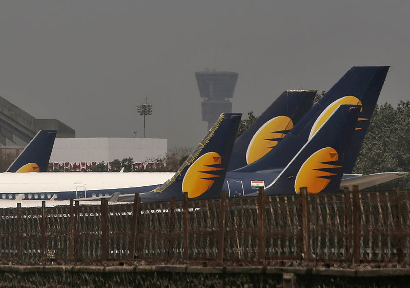 © Reuters. FILE PHOTO: Jet Airways aircrafts are seen parked at the Chhatrapati Shivaji Maharaj International Airport in Mumbai