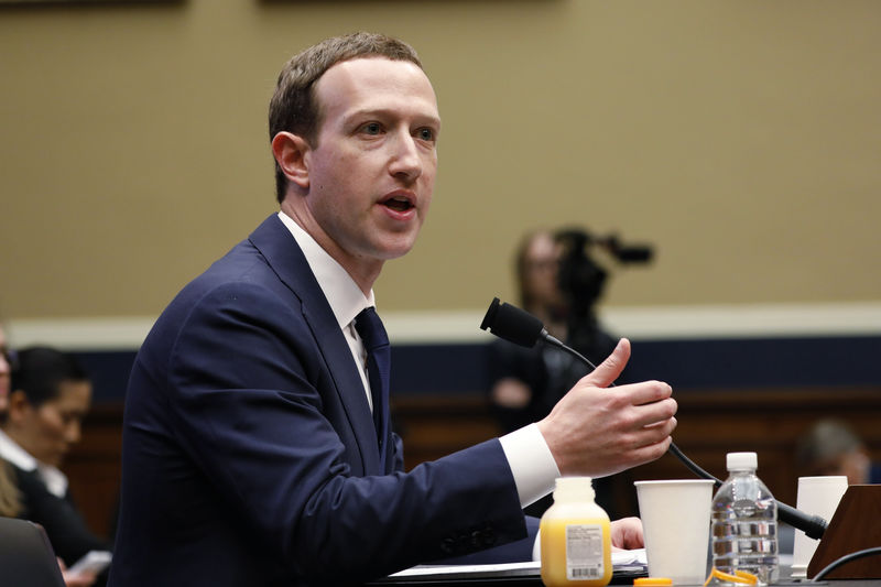 © Reuters. FILE PHOTO: Facebook CEO Zuckerberg testifies before House Energy and Commerce Committee hearing on Capitol Hill in Washington