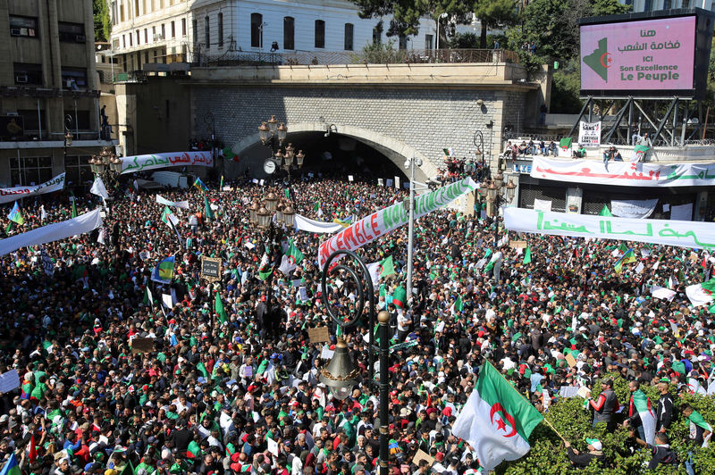 © Reuters. وكالة الأنباء الجزائرية: بوتفليقة سيستقيل قبل انتهاء فترته الرئاسية في 28 أبريل