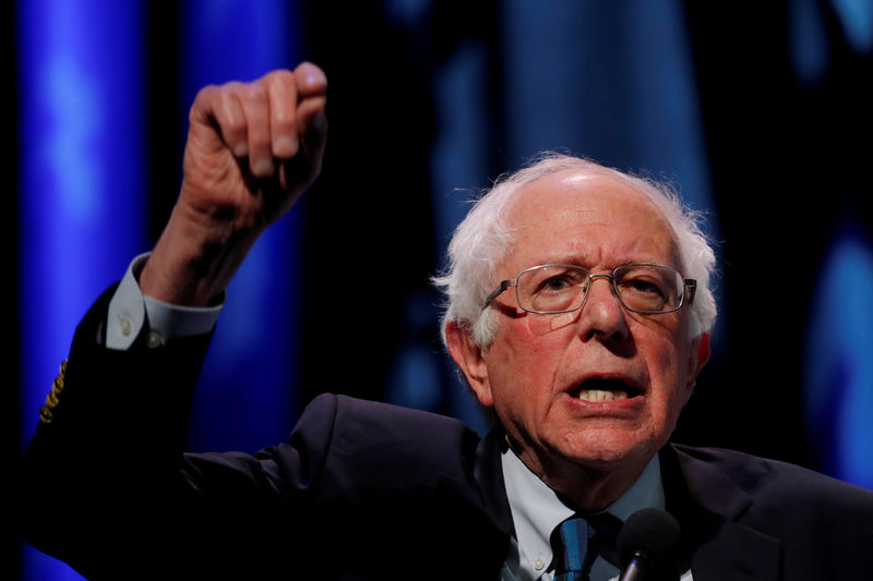 © Reuters. FILE PHOTO: U.S. 2020 Democratic presidential candidate Senator Bernie Sanders participates in a moderated discussion at the We the People Summit in Washington