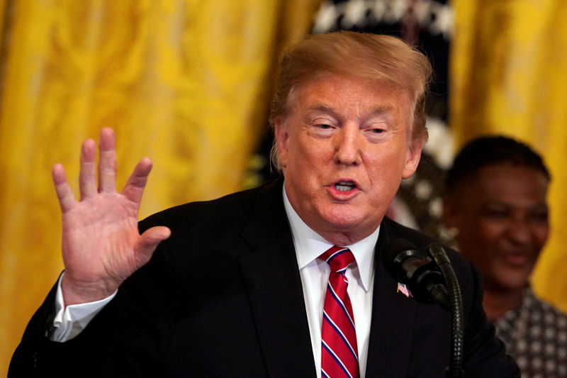 © Reuters. FILE PHOTO: President Donald Trump participates in the Prison Reform Summit