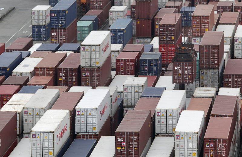 © Reuters. A container is lifted at Keelung port, northern Taiwan