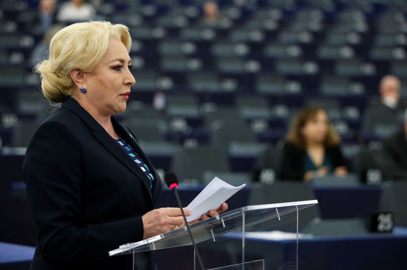 © Reuters. Romanian Prime Minister Dancila delivers a speech during a debate at the European Parliament in Strasbourg