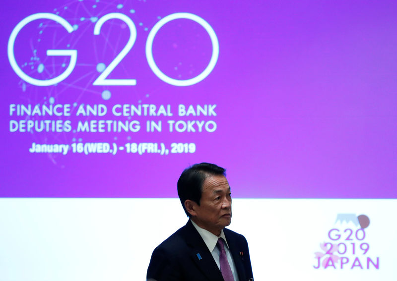 © Reuters. Japan's Finance Minister Taro Aso attends the G20 Finance and Central Bank Deputies Meeting in Tokyo