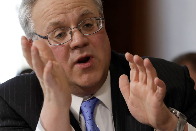 © Reuters. Former energy lobbyist David Bernhardt testifies before a Senate Energy and Natural Resources Committee